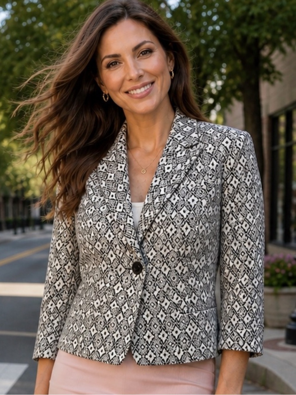 Covington Crop Plaid Black & White Fitted Single Button Jacket Business Casual S